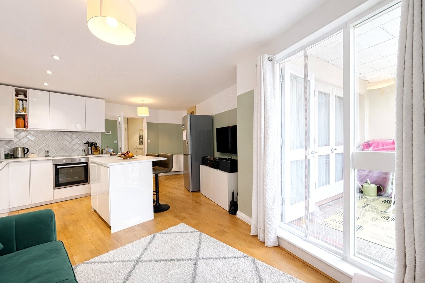 1 bedroom property for sale in London | Robinson Jackson
