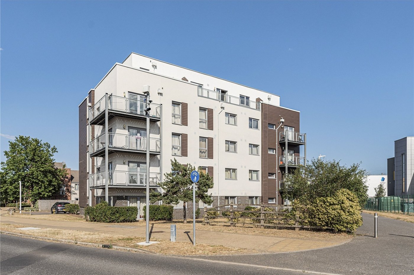 2 bedroom property for sale in Dartford | Robinson Jackson