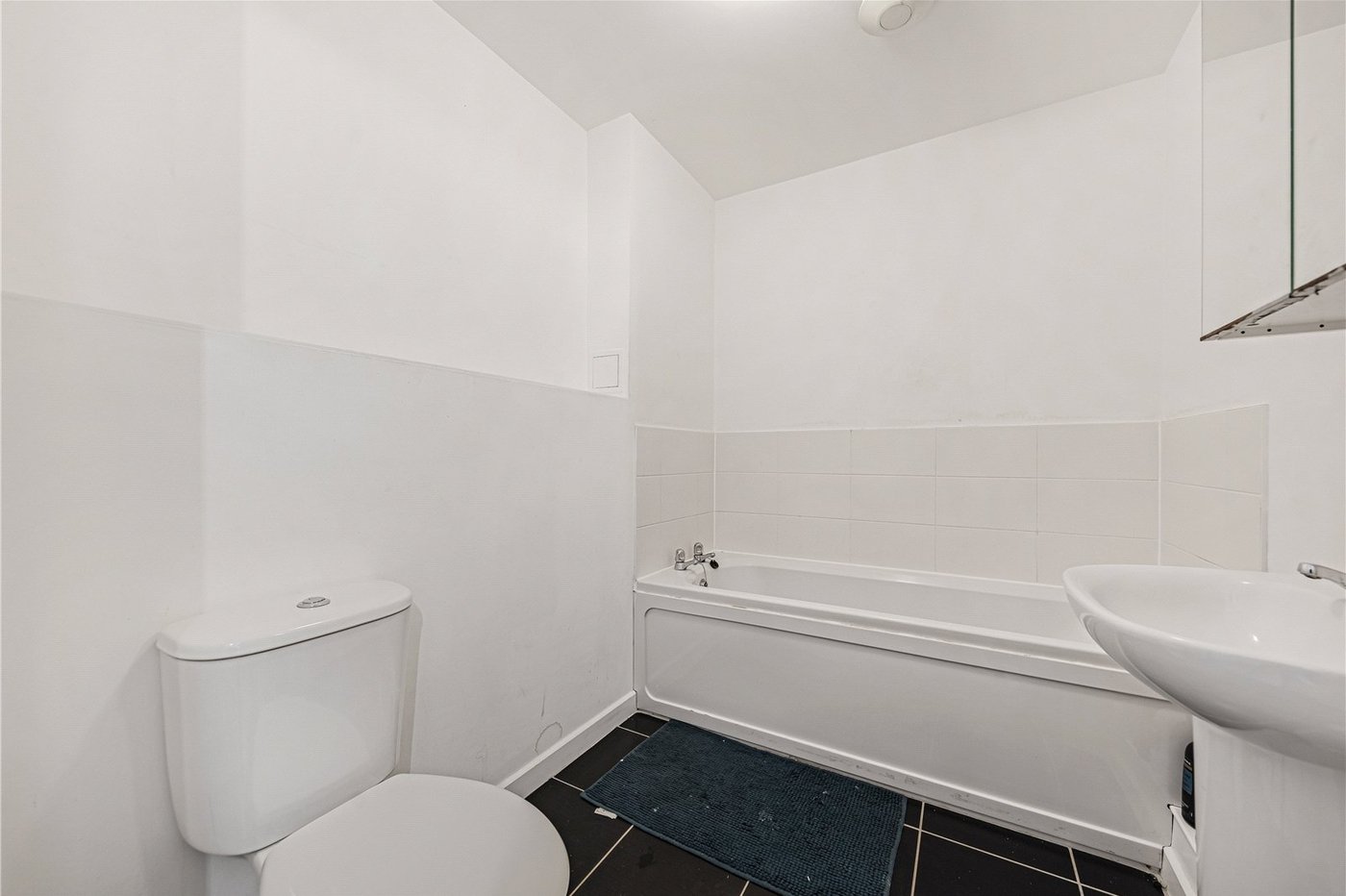 2 bedroom property for sale in Dartford | Robinson Jackson