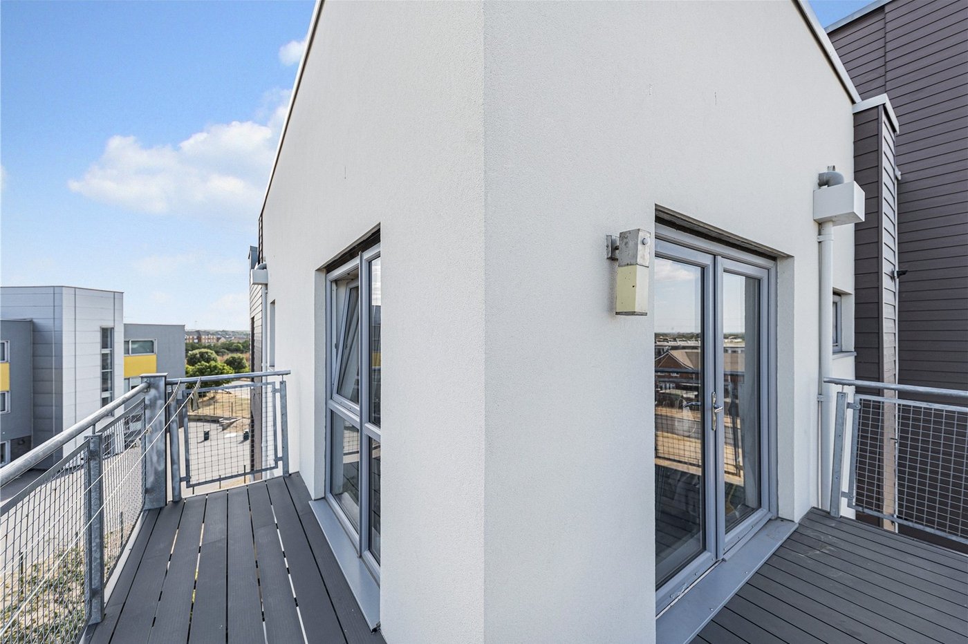 2 bedroom property for sale in Dartford | Robinson Jackson