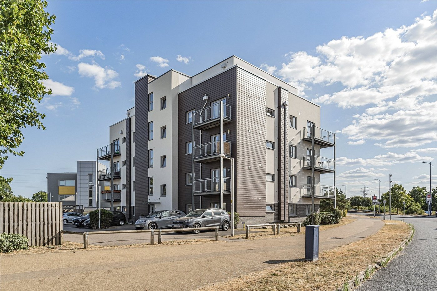 2 bedroom property for sale in Dartford | Robinson Jackson