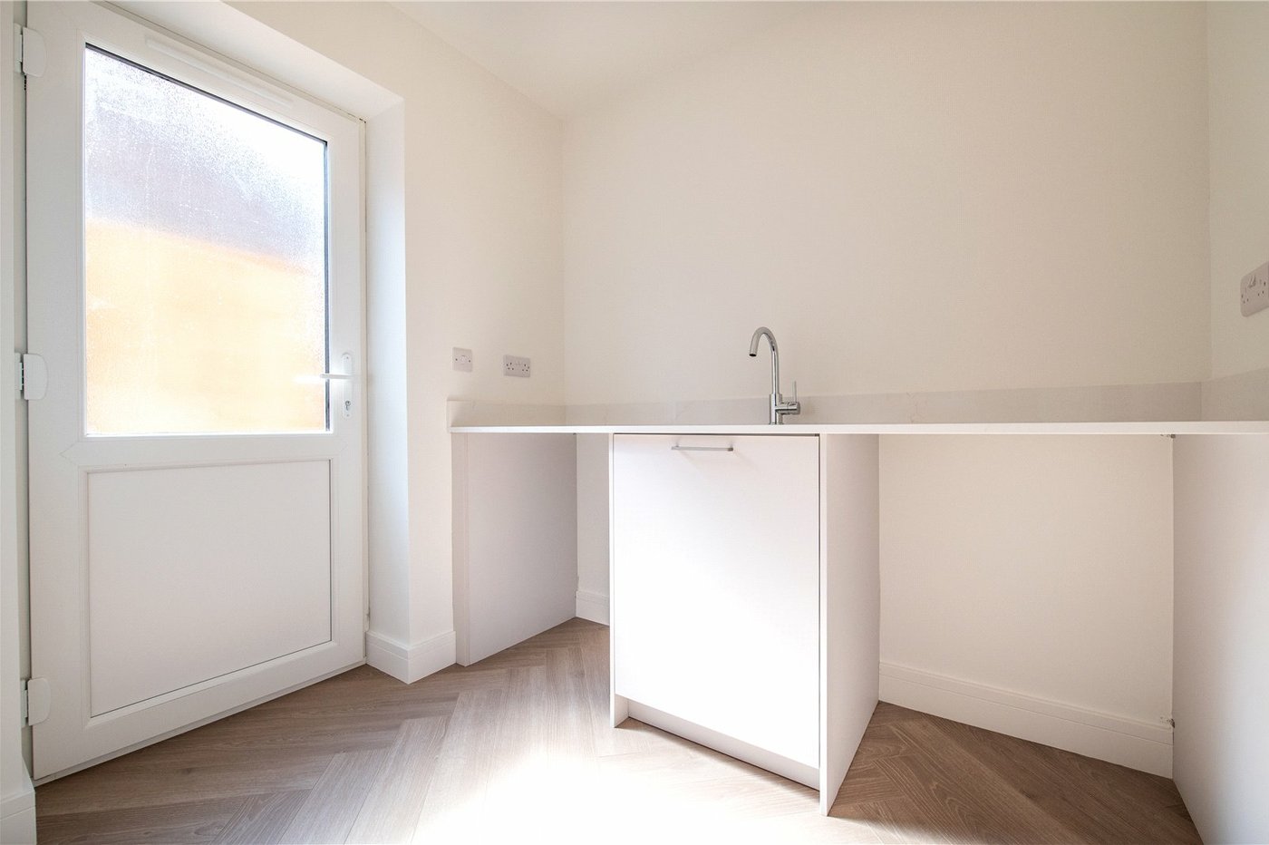 4 bedroom house for sale in Rainham | Robinson Michael & Jackson