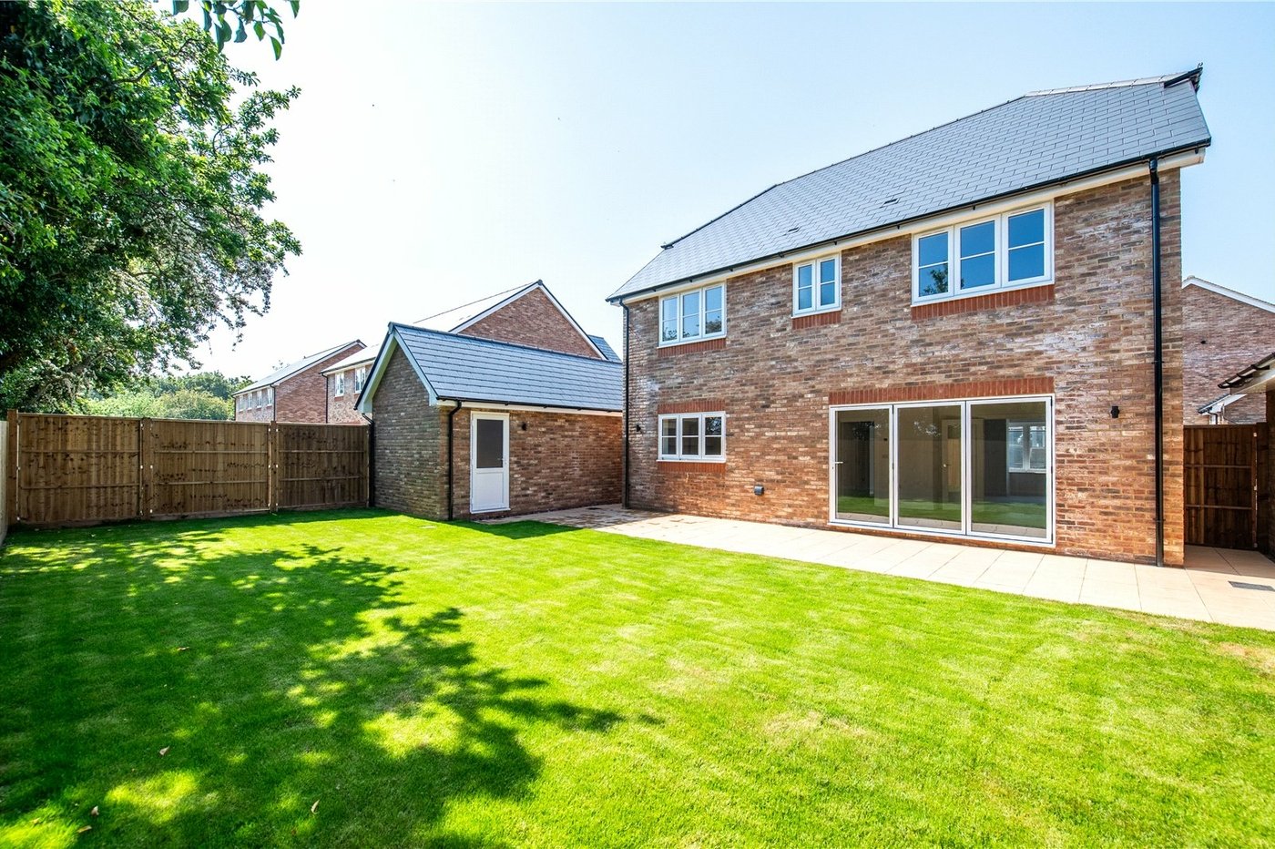 4 bedroom house for sale in Rainham | Robinson Michael & Jackson