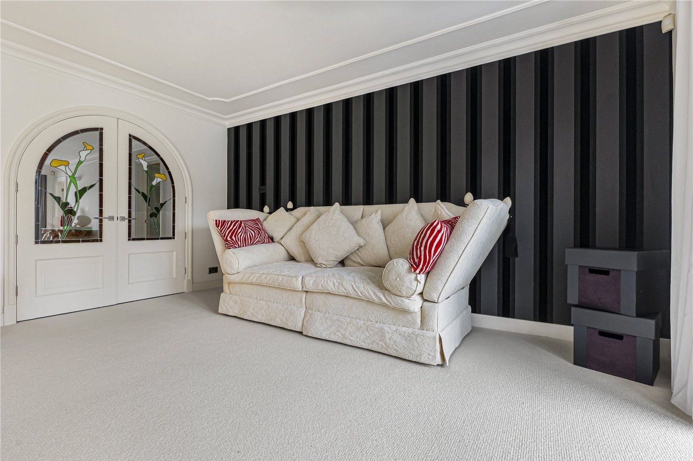 4 bedroom bungalow for sale in Rainham | Robinson Michael & Jackson