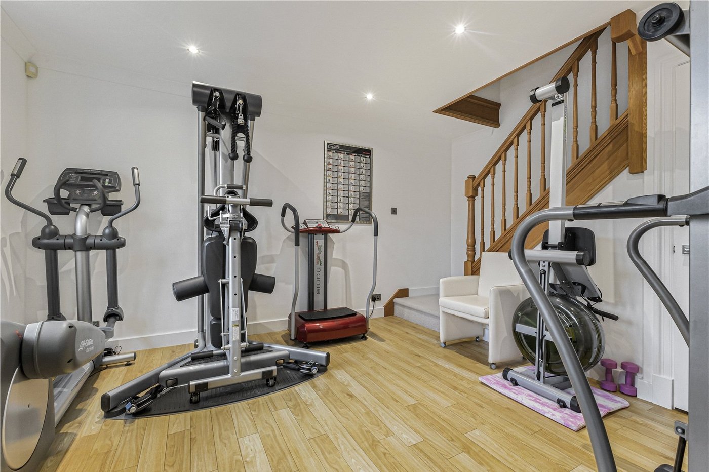 4 bedroom bungalow for sale in Rainham | Robinson Michael & Jackson