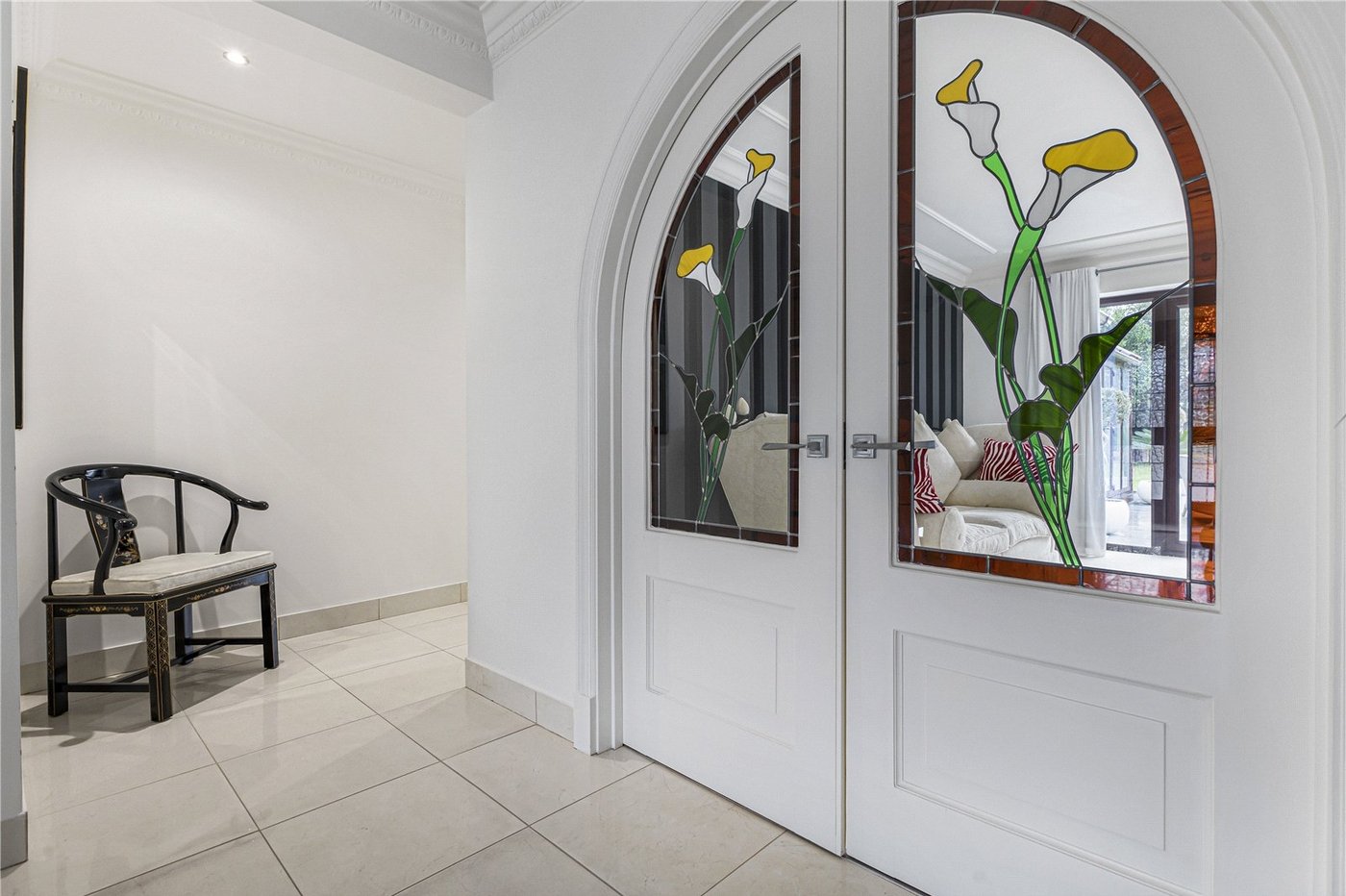 4 bedroom bungalow for sale in Rainham | Robinson Michael & Jackson