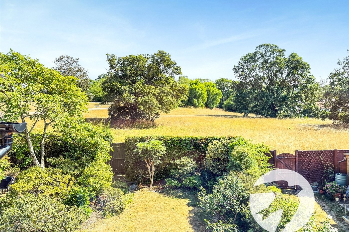 3 bedroom house for sale in London | Robinson Jackson