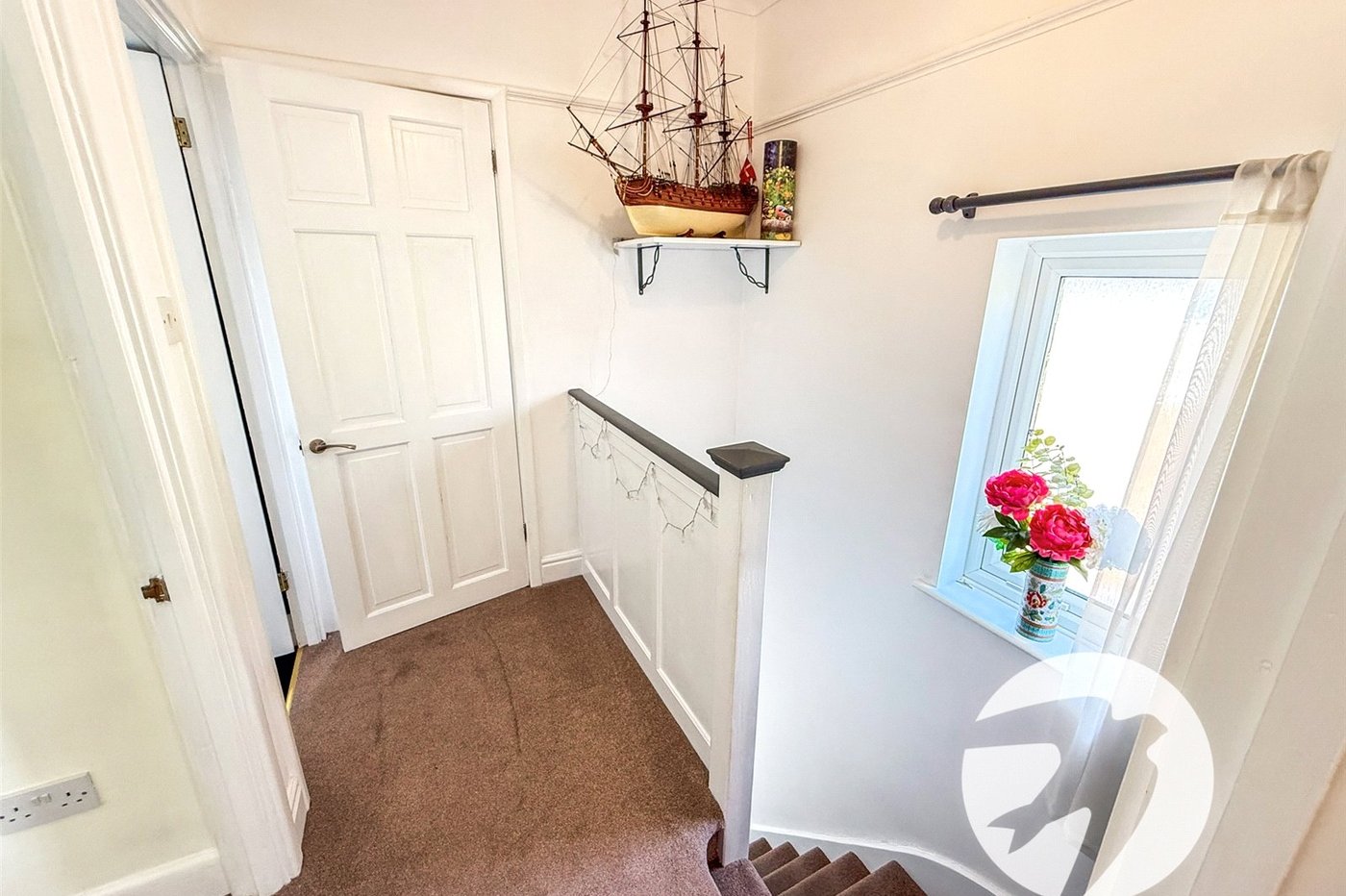 3 bedroom house for sale in London | Robinson Jackson