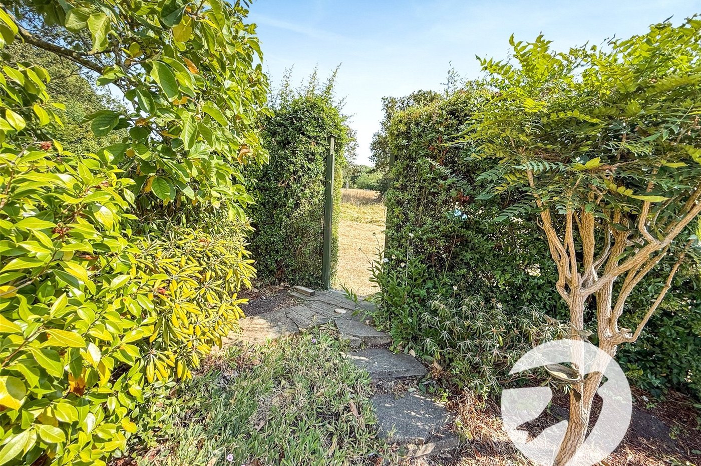 3 bedroom house for sale in London | Robinson Jackson