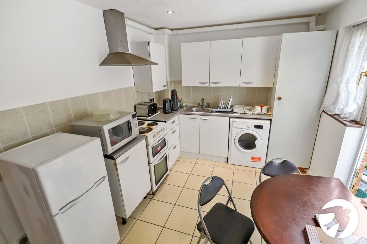 2 bedroom house for sale in London | Robinson Jackson
