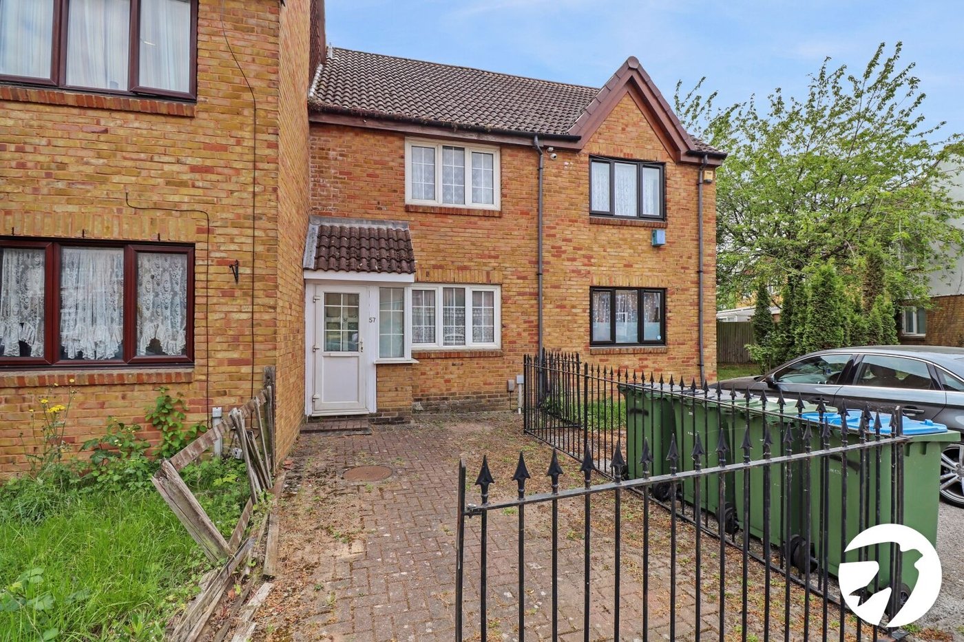 2 bedroom house for sale in London | Robinson Jackson