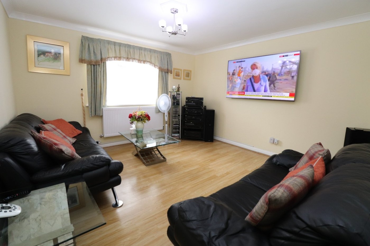 2 bedroom house for sale in Thamesmead | Robinson Jackson