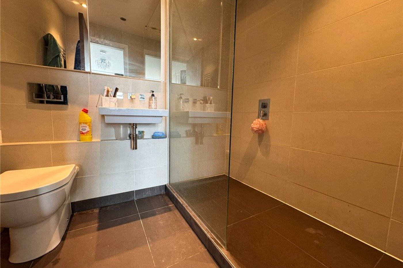 2 bedroom property for sale in Orpington | Robinson Jackson