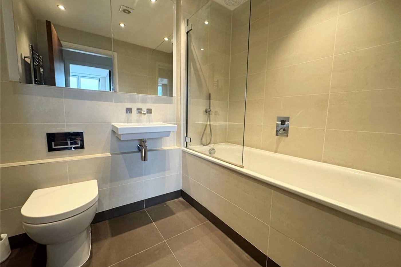 2 bedroom property for sale in Orpington | Robinson Jackson