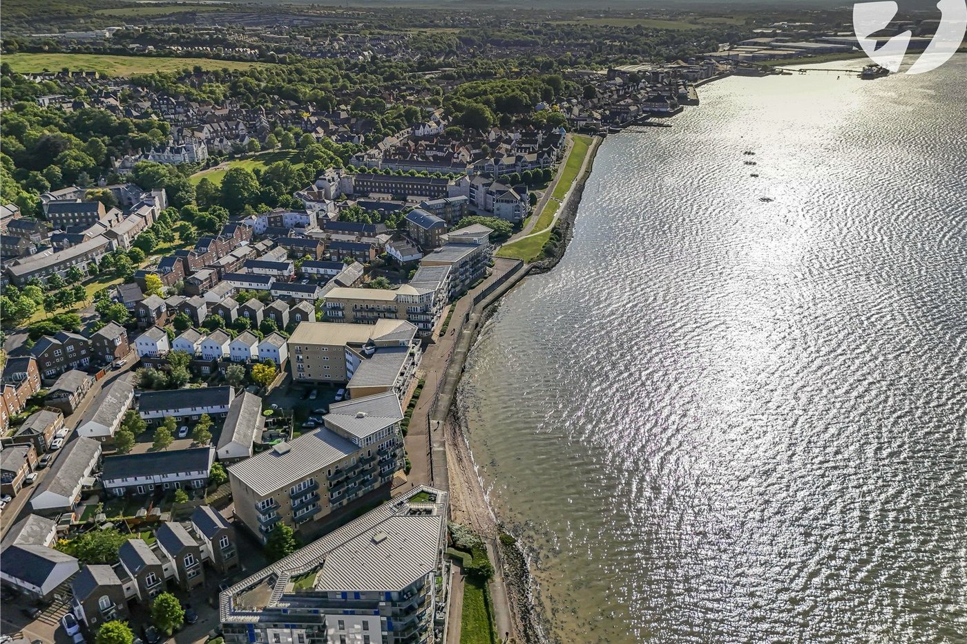 2 bedroom property for sale in Carmichael Avenue | Robinson Jackson