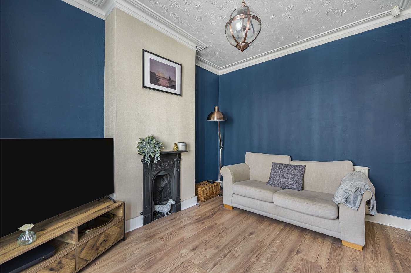 2 bedroom house for sale in Welling | Robinson Jackson
