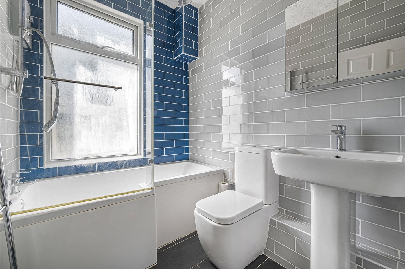 2 bedroom house for sale in Welling | Robinson Jackson