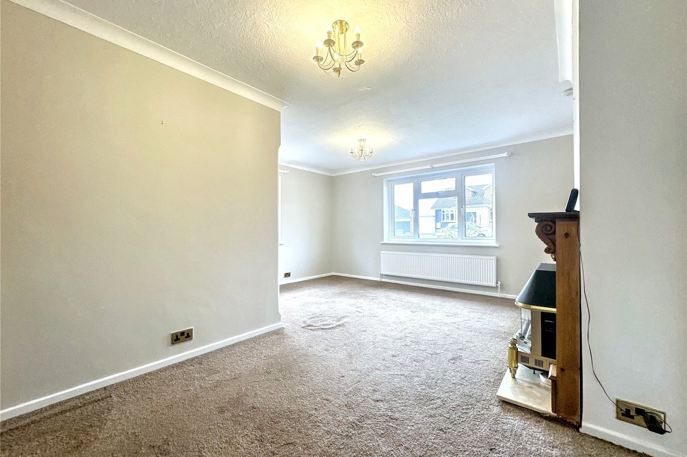 1 bedroom bungalow for sale in Rainham | Robinson Michael & Jackson