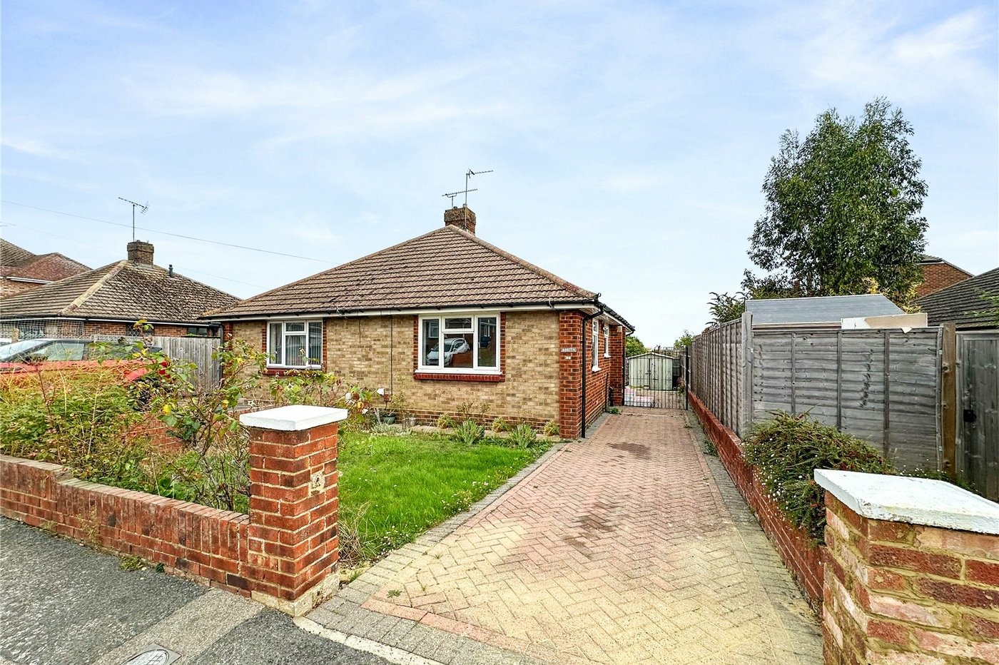 1 bedroom bungalow for sale in Rainham | Robinson Michael & Jackson