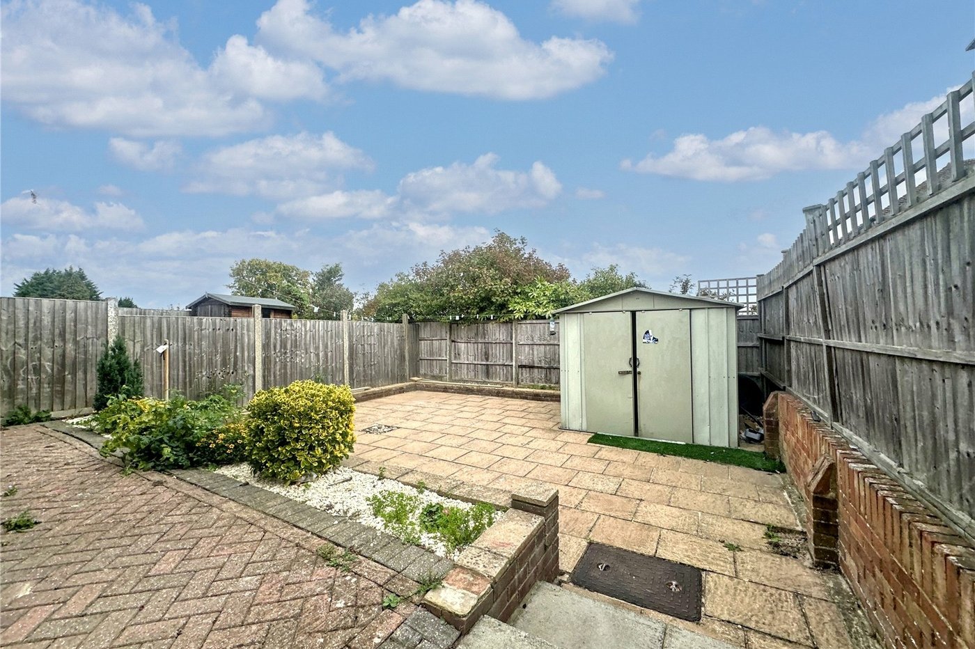 1 bedroom bungalow for sale in Rainham | Robinson Michael & Jackson