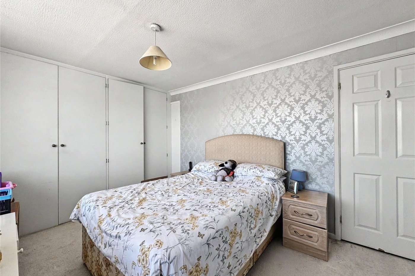 4 bedroom property for sale in Rainham | Robinson Michael & Jackson