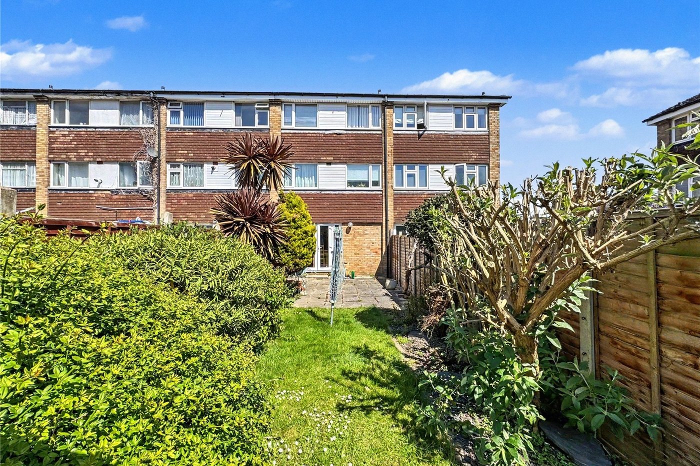 4 bedroom property for sale in Rainham | Robinson Michael & Jackson