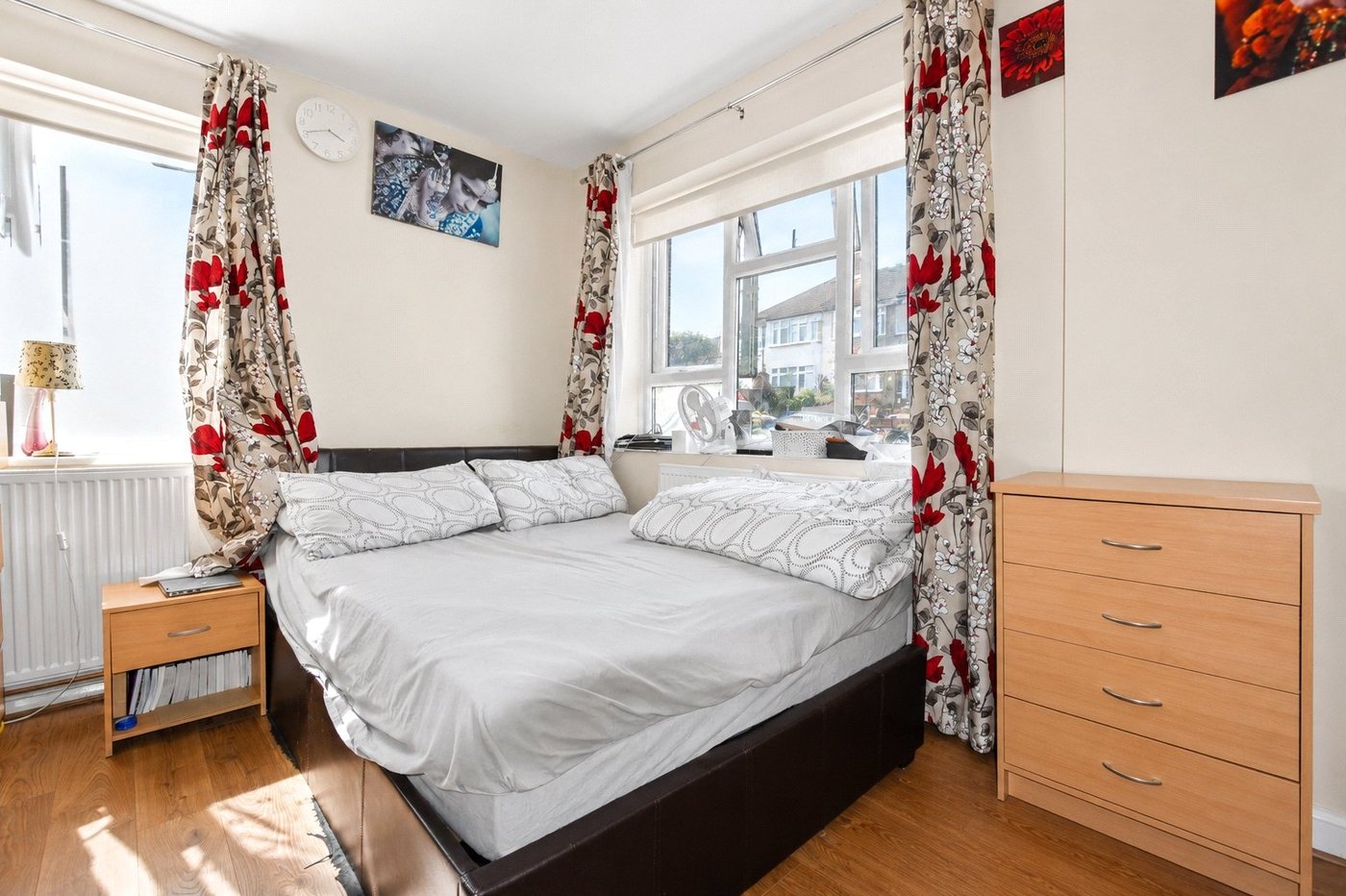 2 bedroom property for sale in Crayford | Robinson Jackson