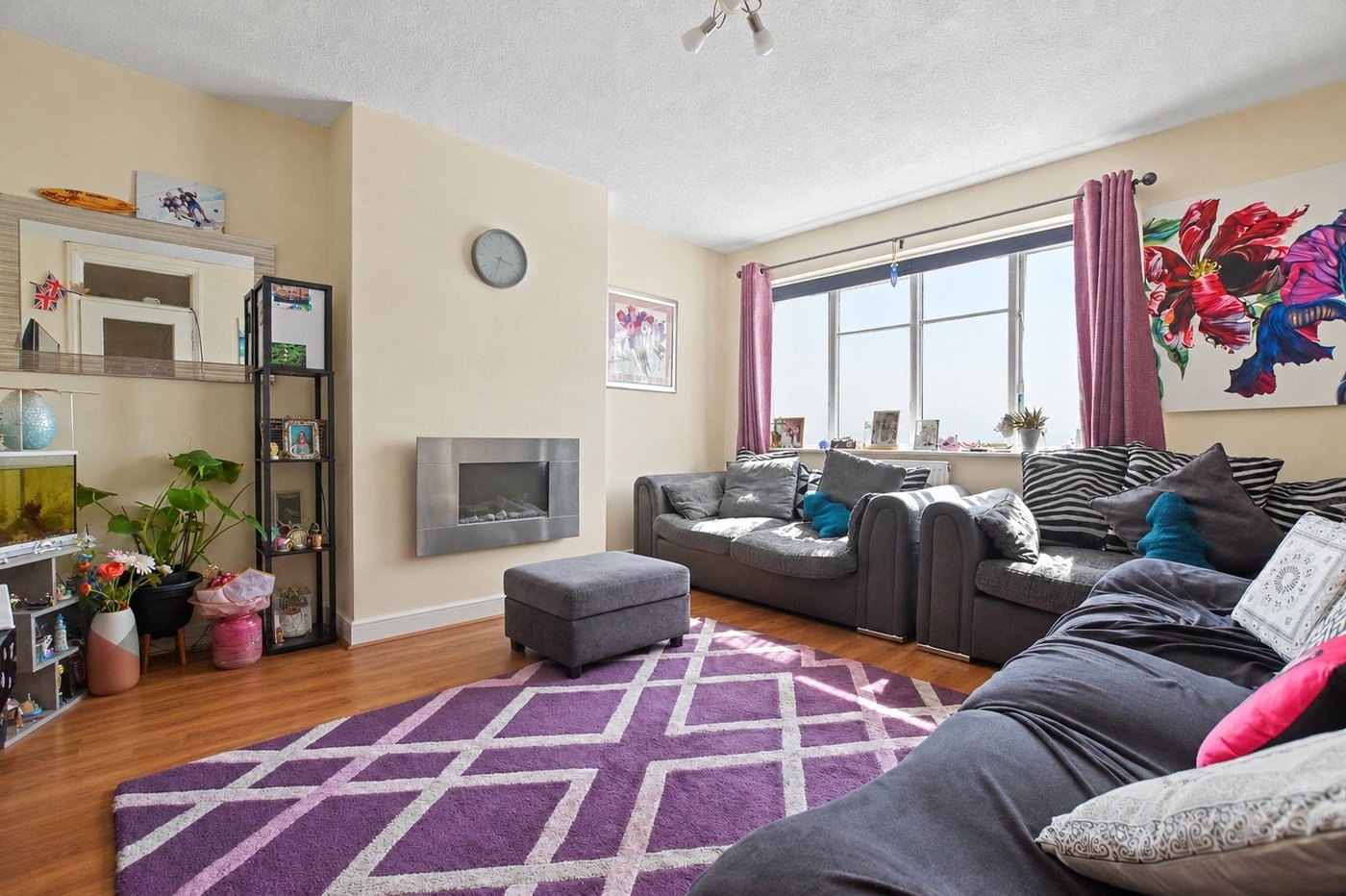 2 bedroom property for sale in Crayford | Robinson Jackson
