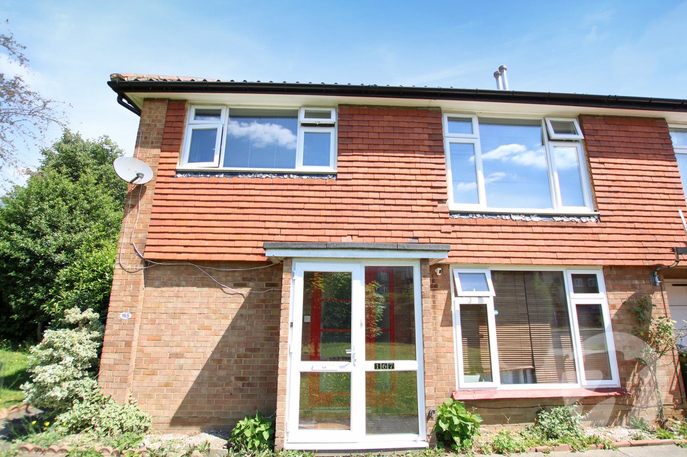 Property for sale in London, SE9 Robinson Jackson