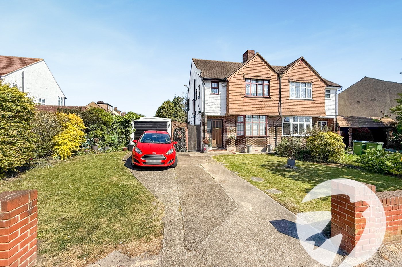 3 bedroom house for sale in London | Robinson Jackson