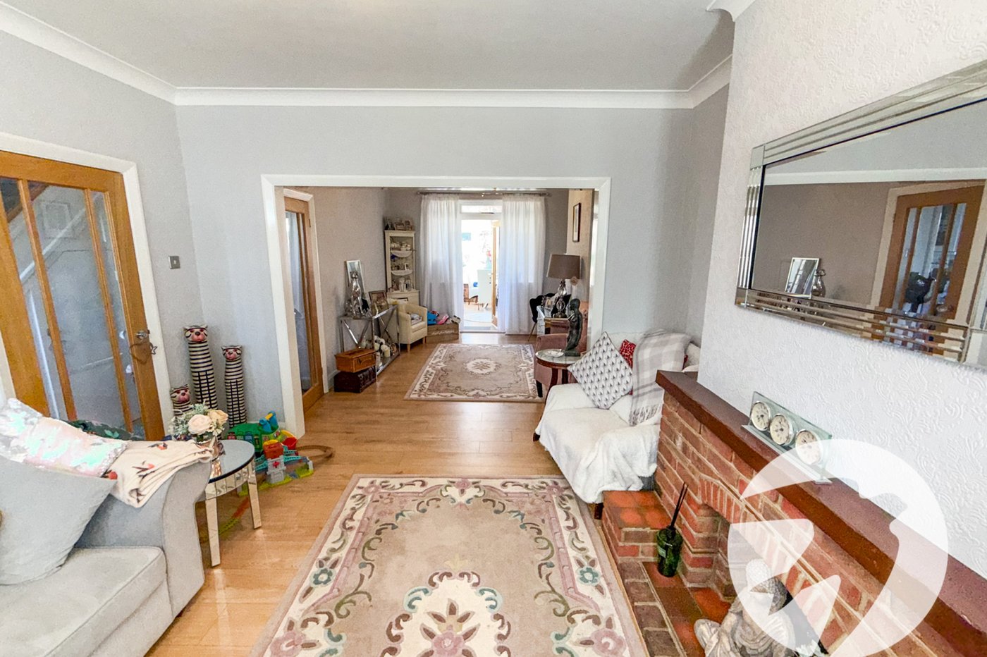 3 bedroom house for sale in London | Robinson Jackson