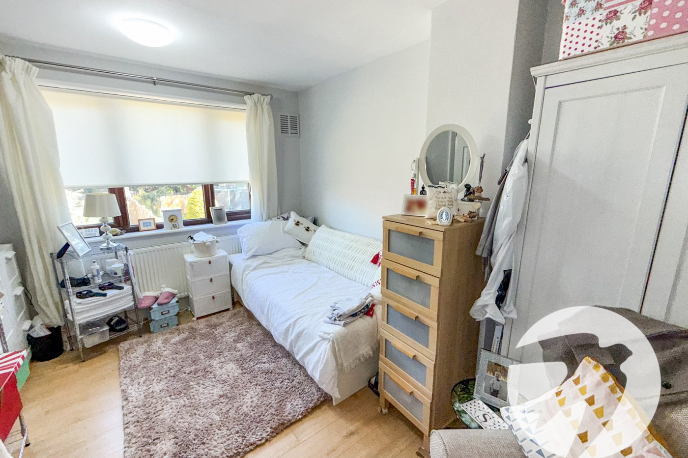 3 bedroom house for sale in London | Robinson Jackson