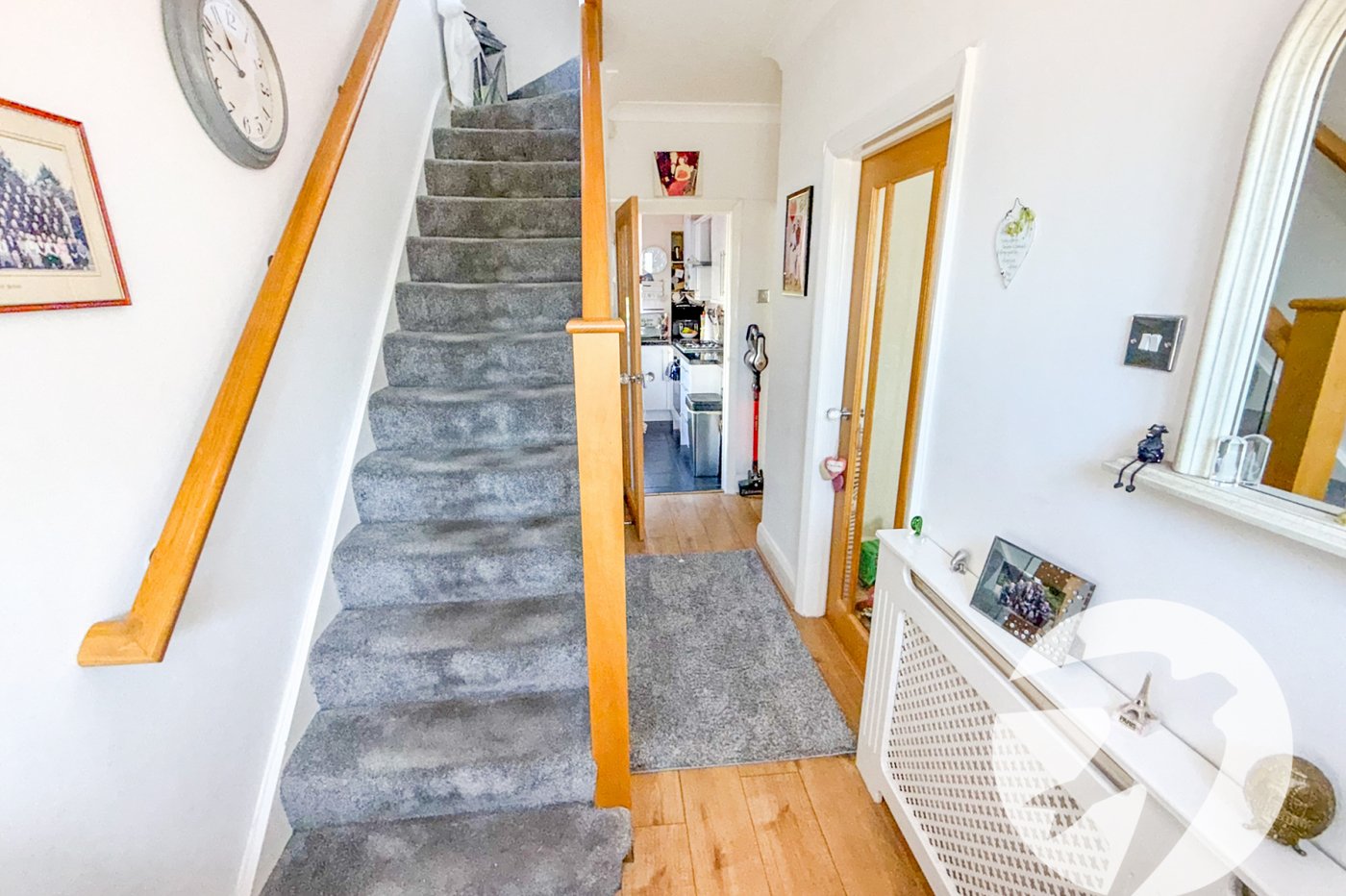 3 bedroom house for sale in London | Robinson Jackson