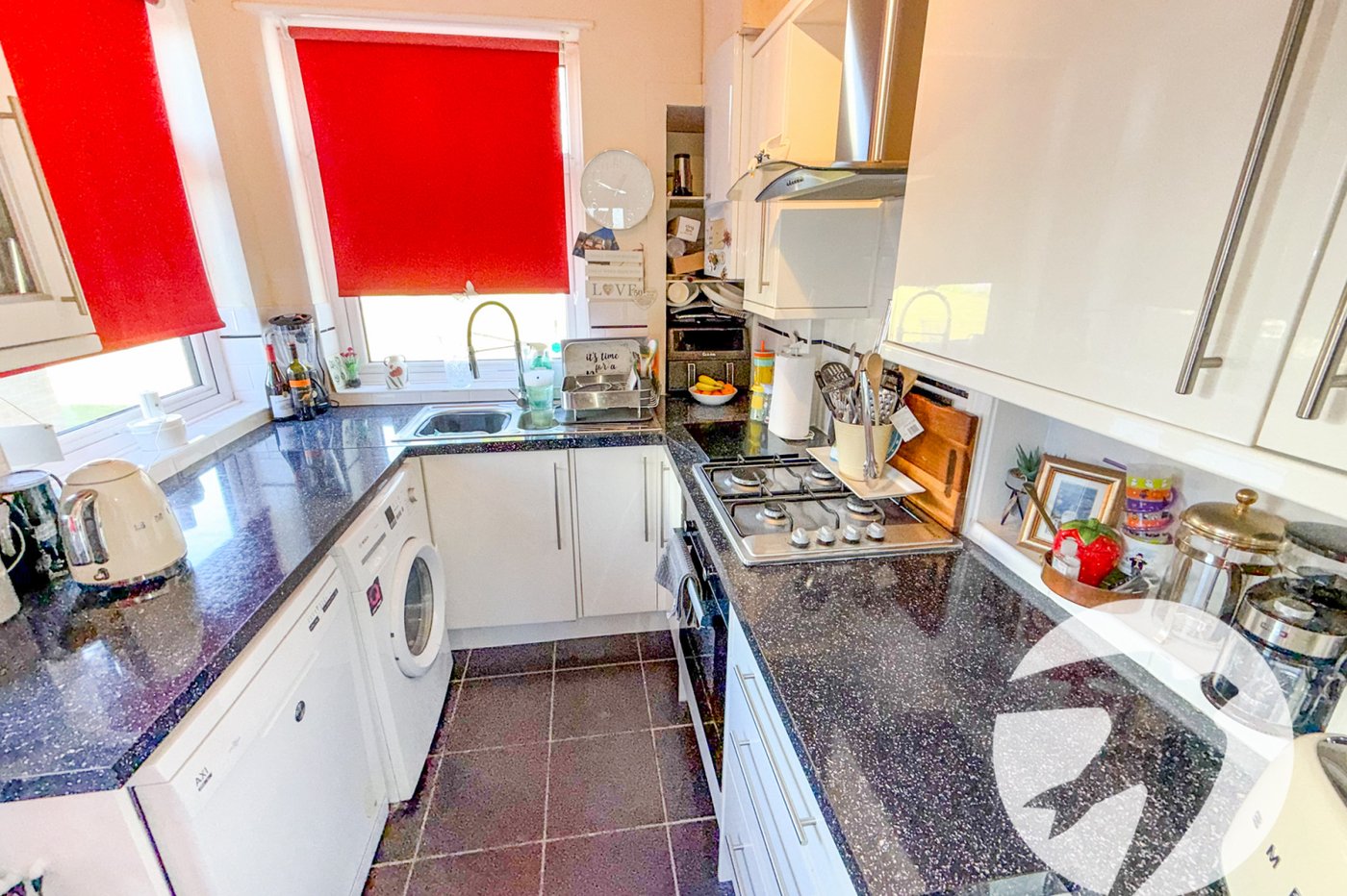 3 bedroom house for sale in London | Robinson Jackson