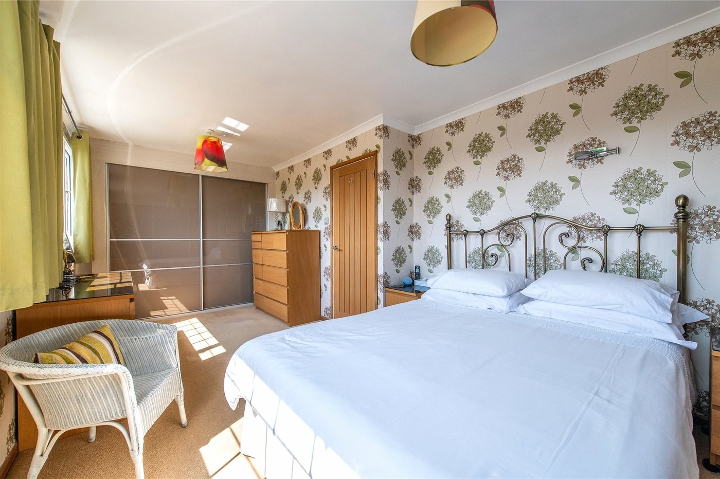 4 bedroom house for sale in Istead Rise | Robinson Michael & Jackson