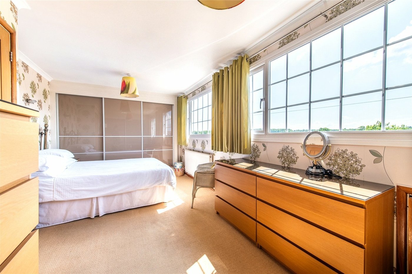 4 bedroom house for sale in Istead Rise | Robinson Michael & Jackson