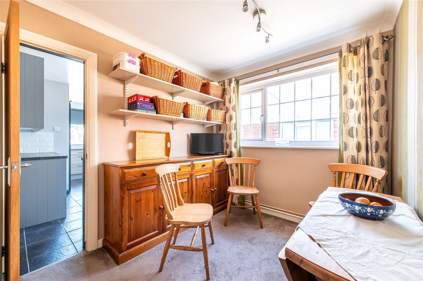 4 bedroom house for sale in Istead Rise | Robinson Michael & Jackson