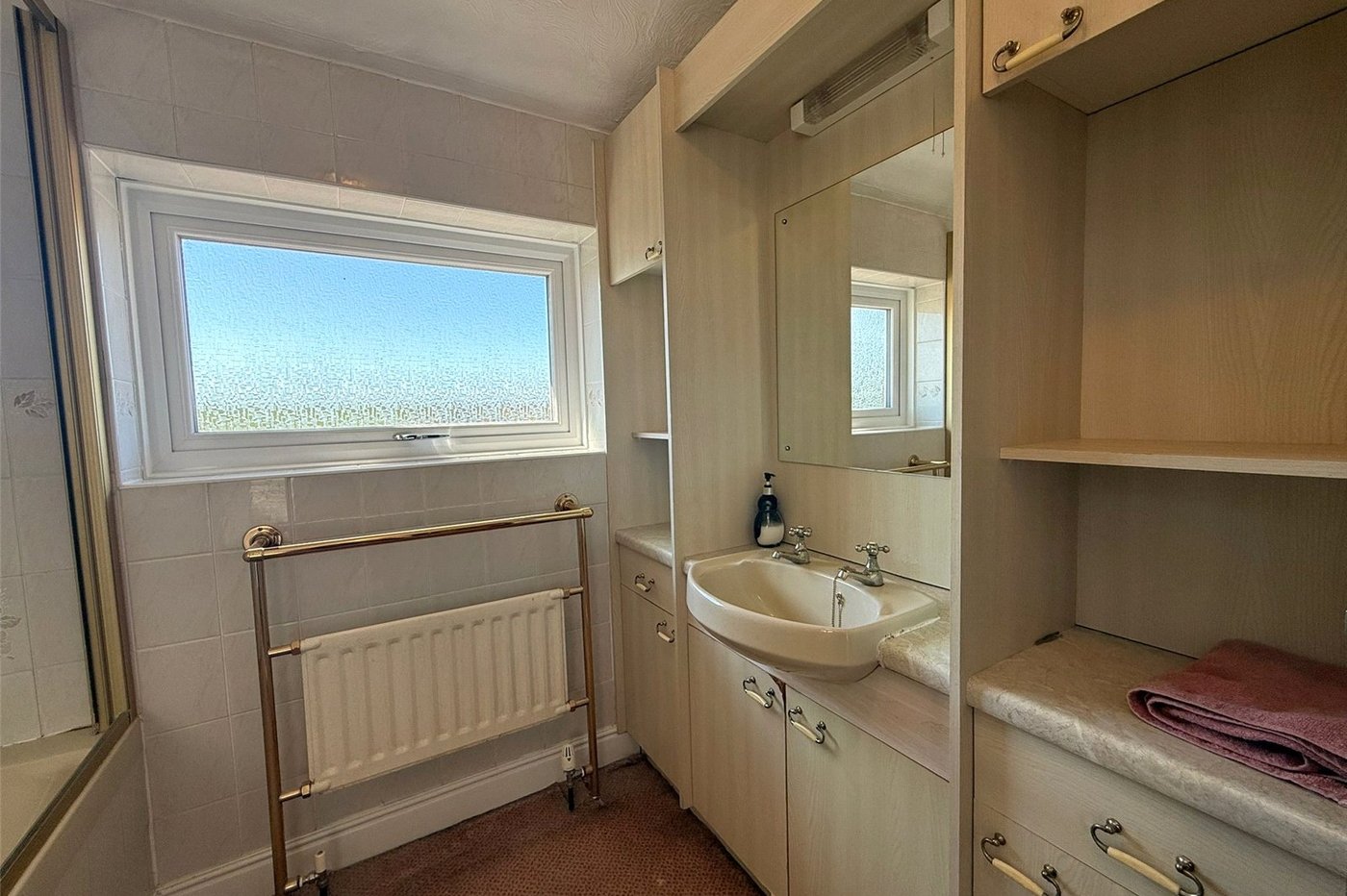 3 bedroom house for sale in Istead Rise | Robinson Michael & Jackson
