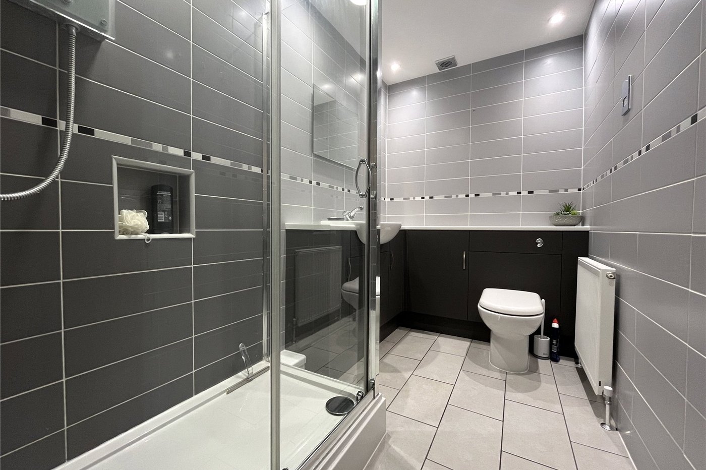 2 bedroom house for sale in Chatham | Robinson Michael & Jackson