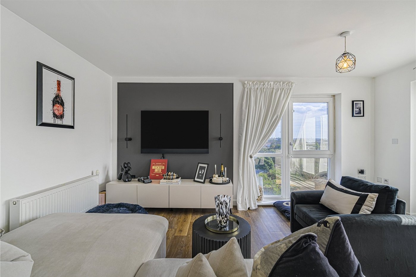 2 bedroom property for sale in Dartford | Robinson Jackson