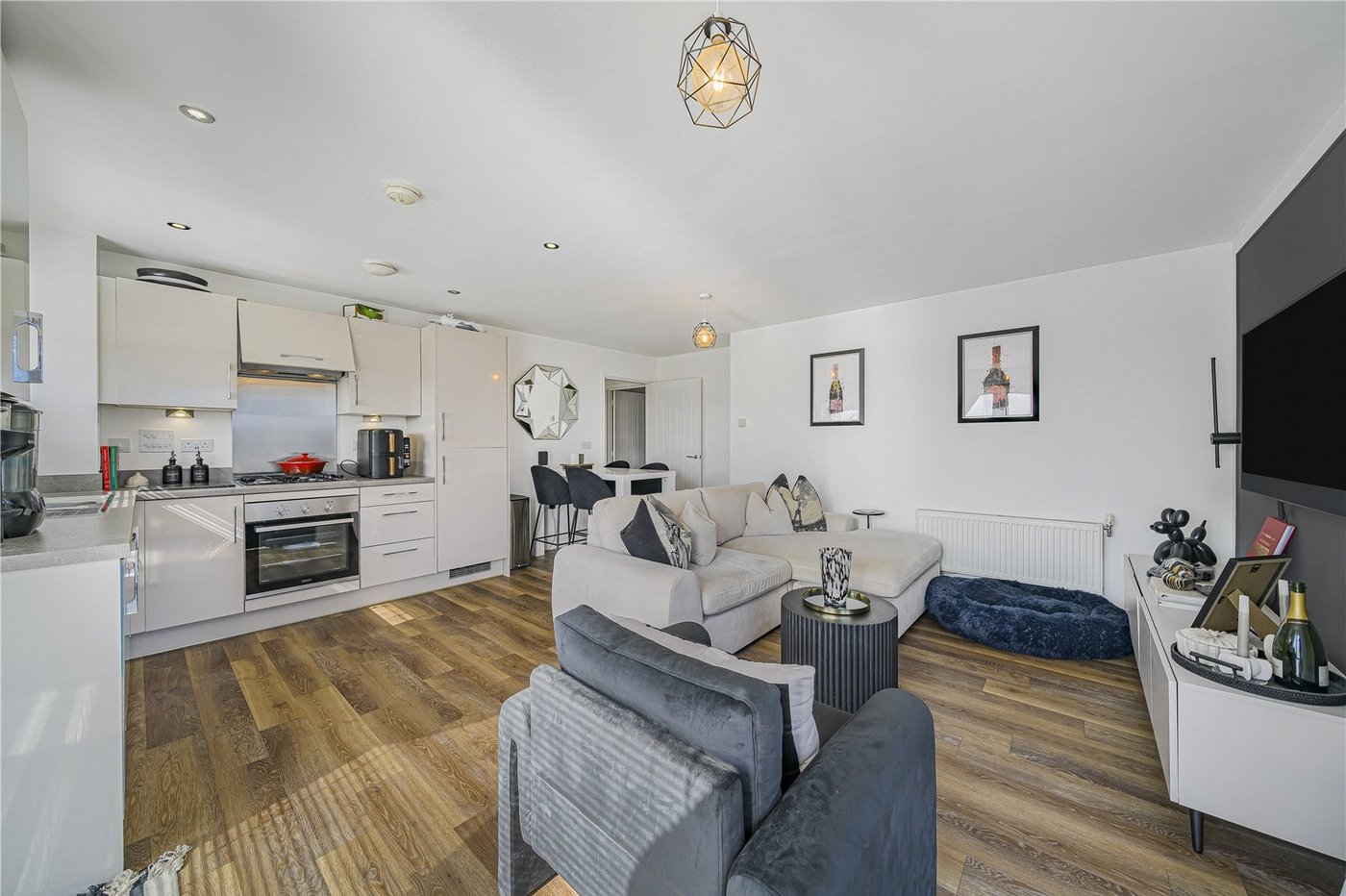 2 bedroom property for sale in Dartford | Robinson Jackson