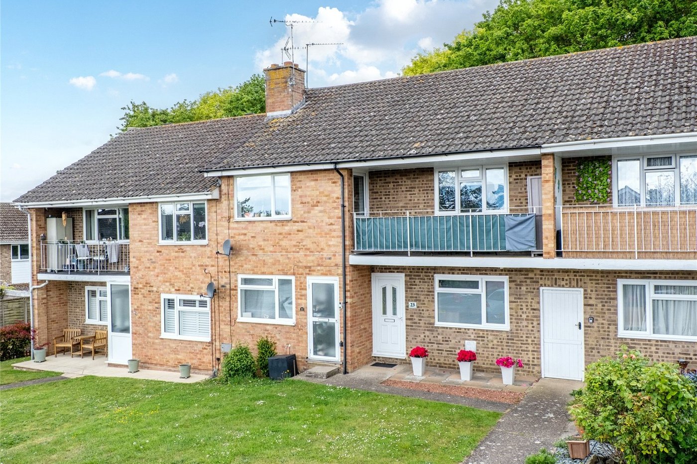 2 bedroom property for sale in Maidstone | Robinson Michael & Jackson