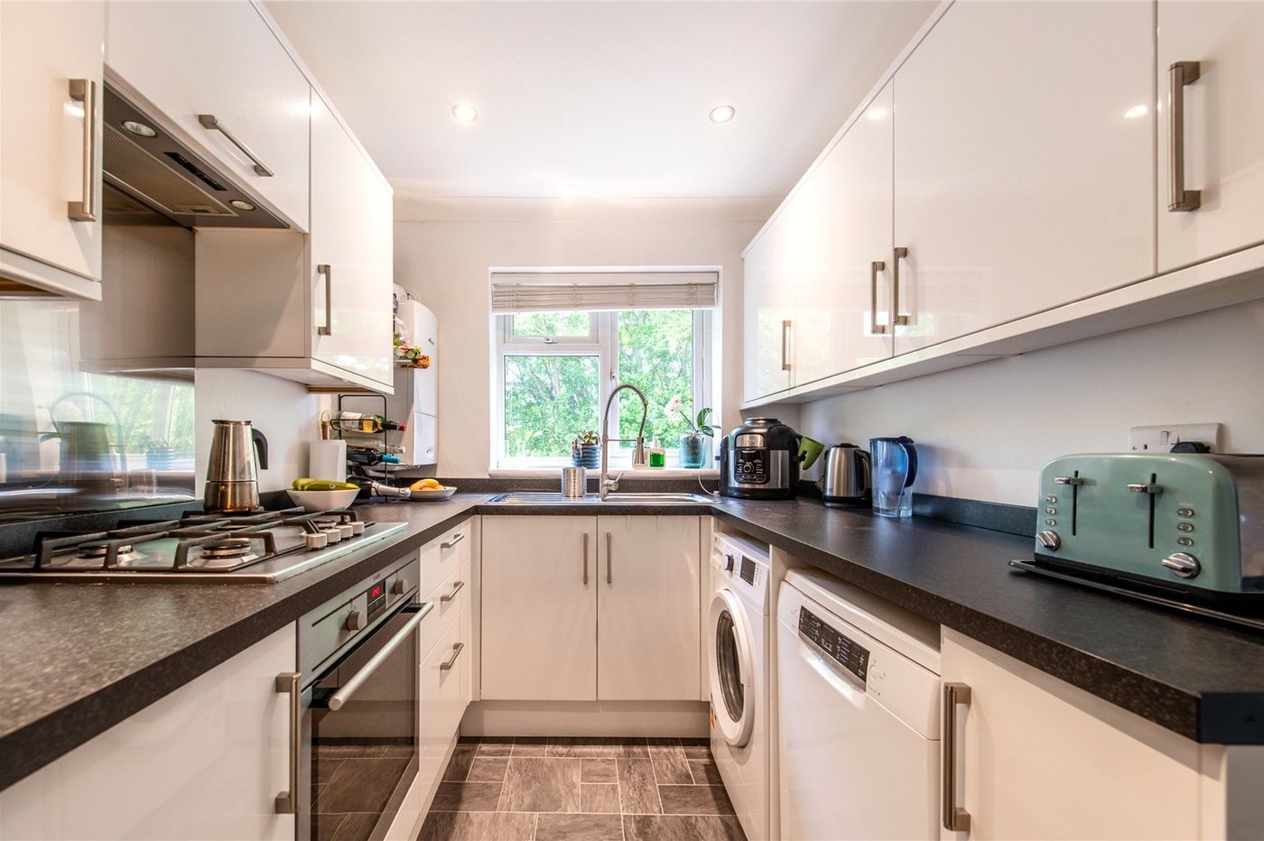 2 bedroom property for sale in Maidstone | Robinson Michael & Jackson