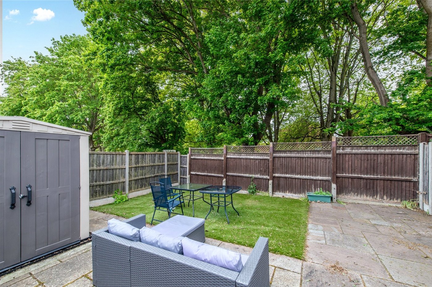 2 bedroom property for sale in Maidstone | Robinson Michael & Jackson