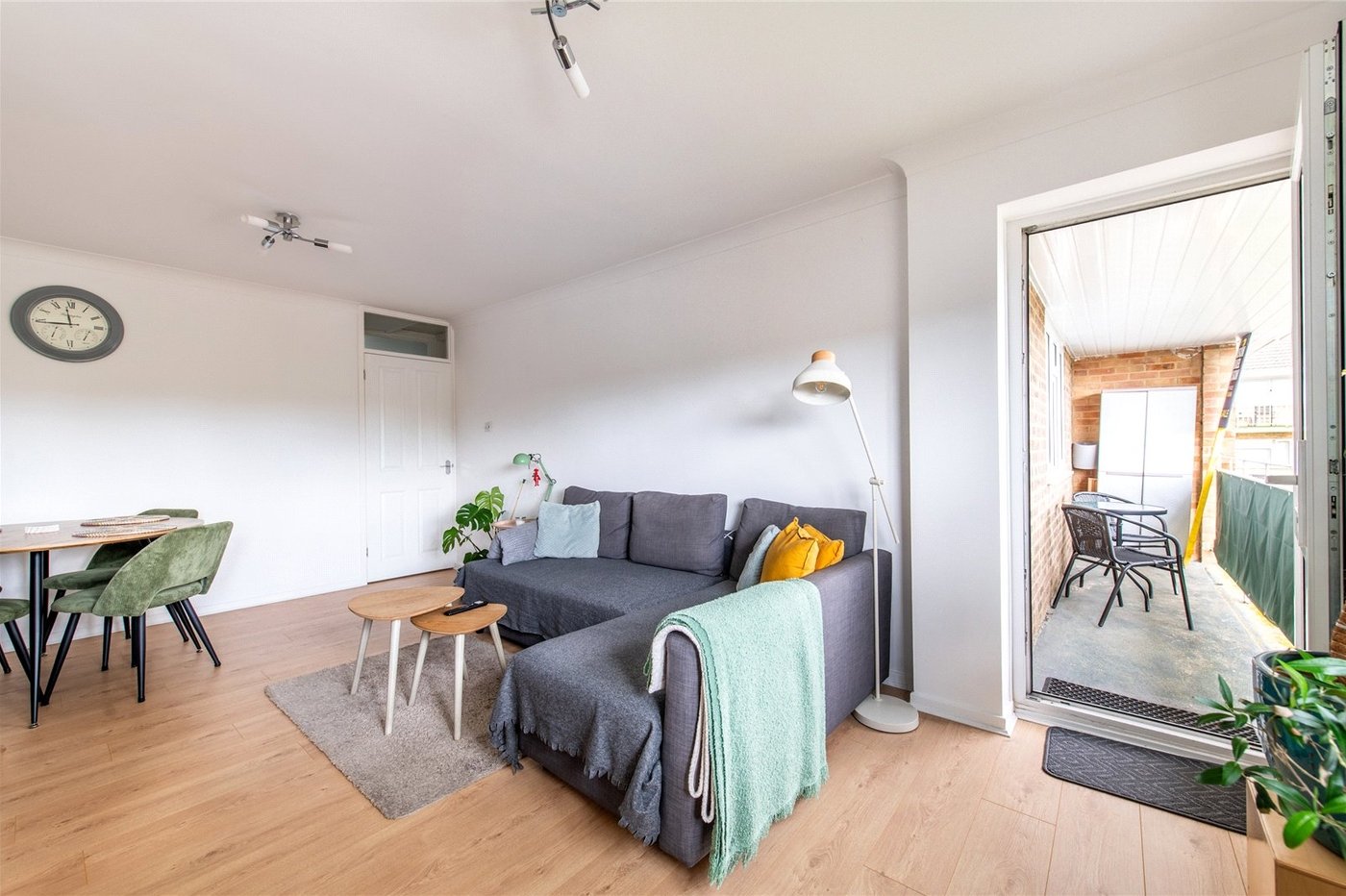 2 bedroom property for sale in Maidstone | Robinson Michael & Jackson