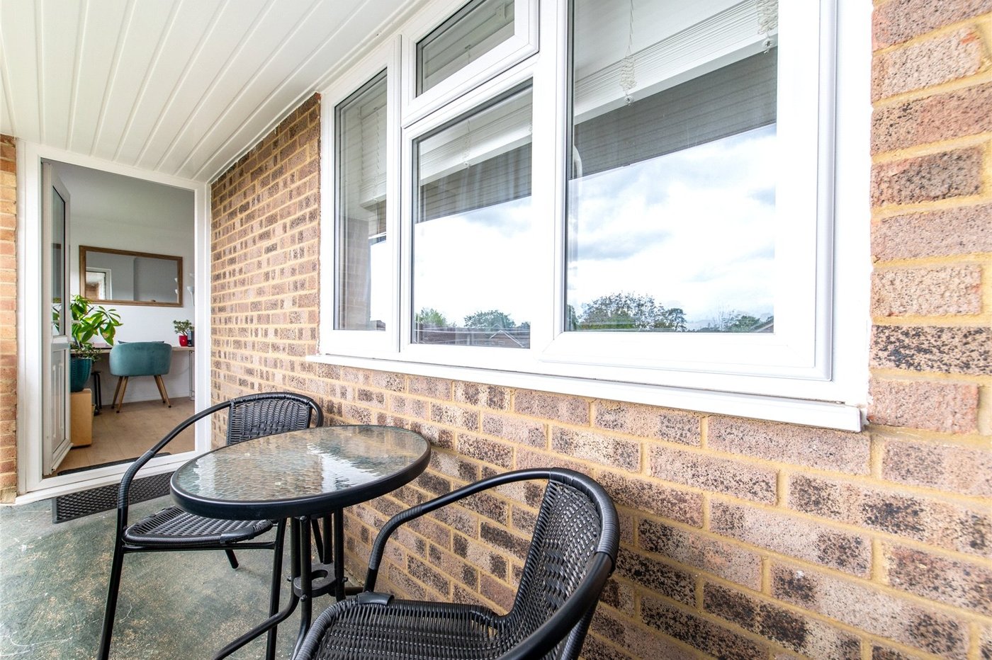 2 bedroom property for sale in Maidstone | Robinson Michael & Jackson