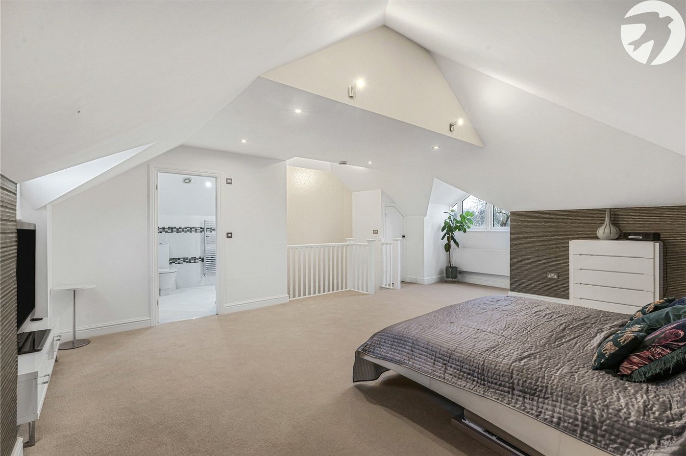 5 bedroom house for sale in Dartford | Robinson Jackson