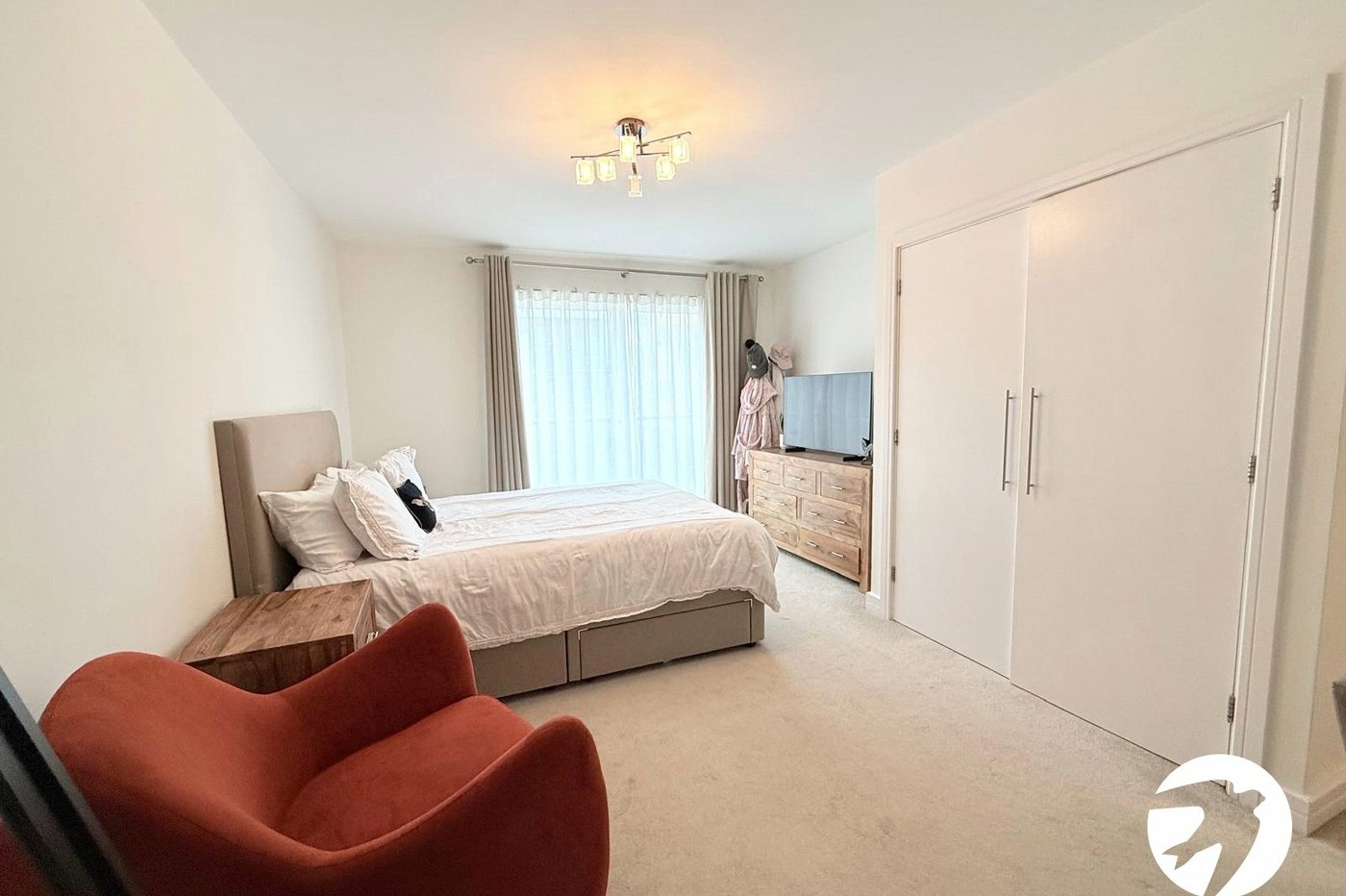2 bedroom property for sale in London | Robinson Jackson