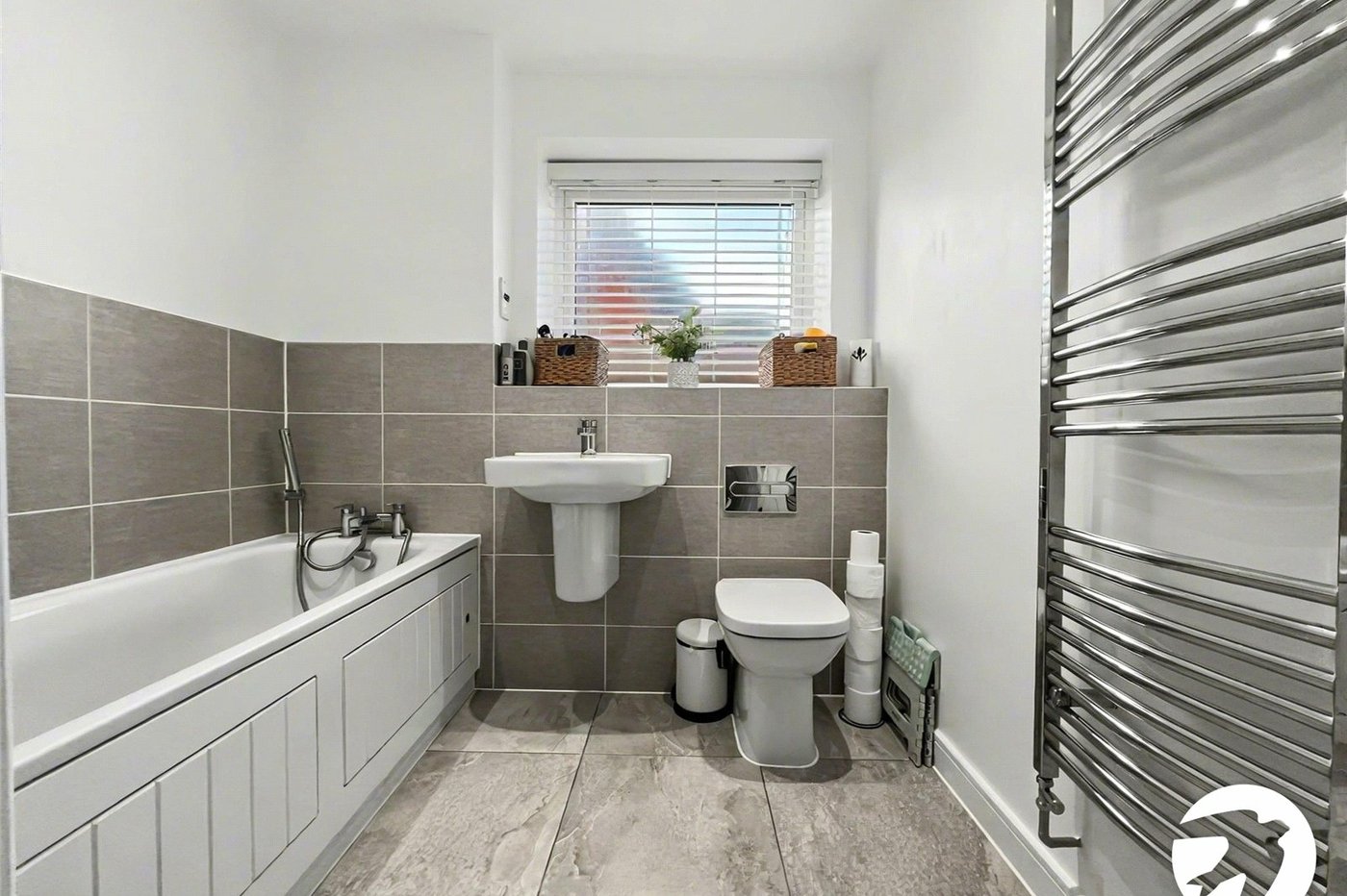 2 bedroom property for sale in Chatham | Robinson Michael & Jackson