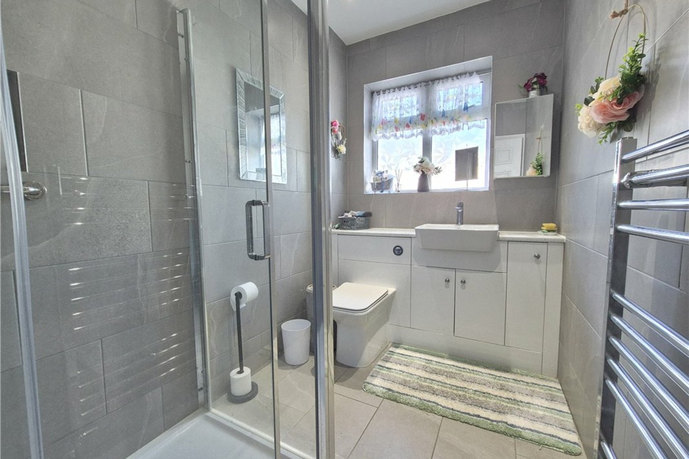 3 bedroom bungalow for sale in Bromley | Robinson Jackson